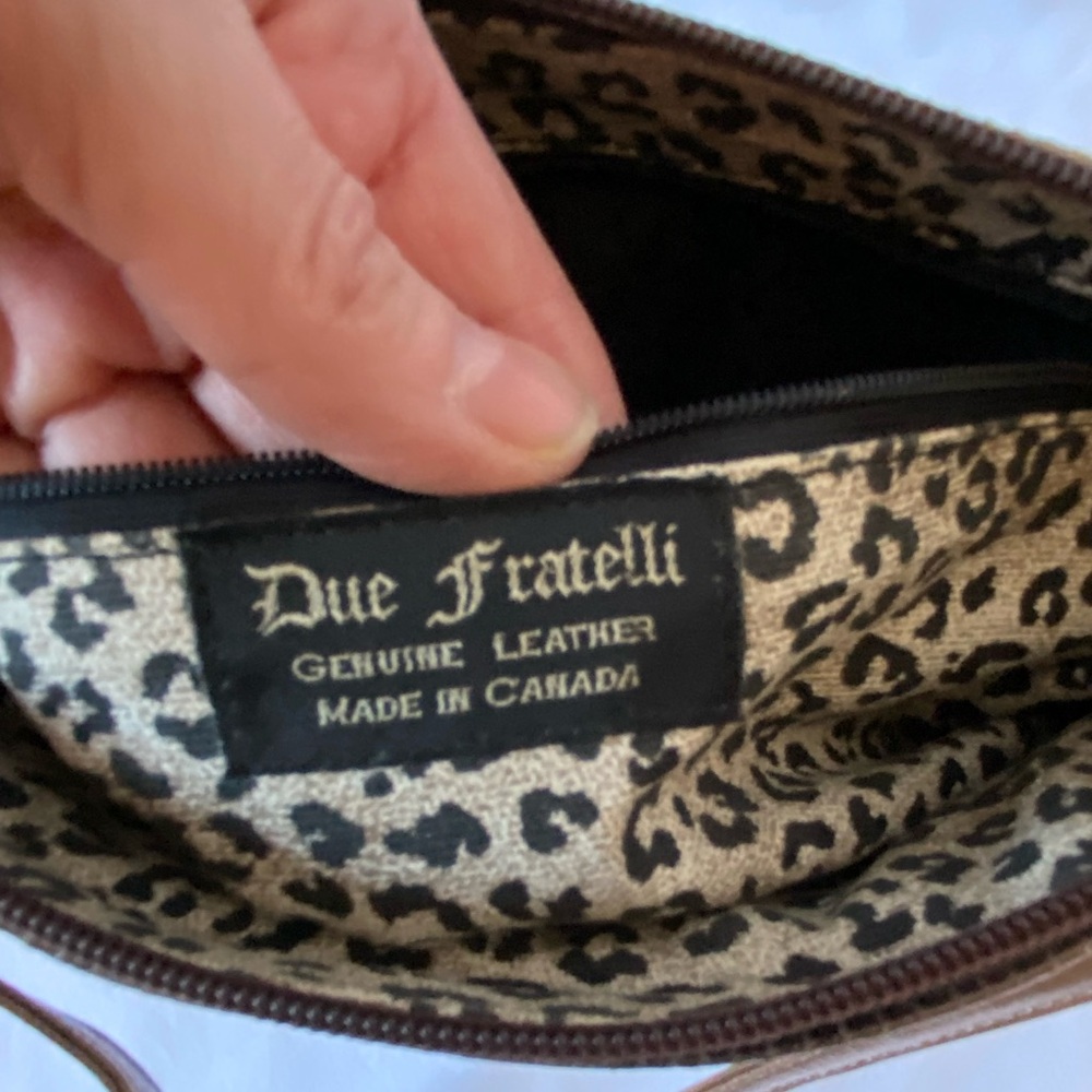 Women's Genuine Leather Croc Embossed Crossbody Purse Leopard Lining Mobwife - Picture 9 of 11